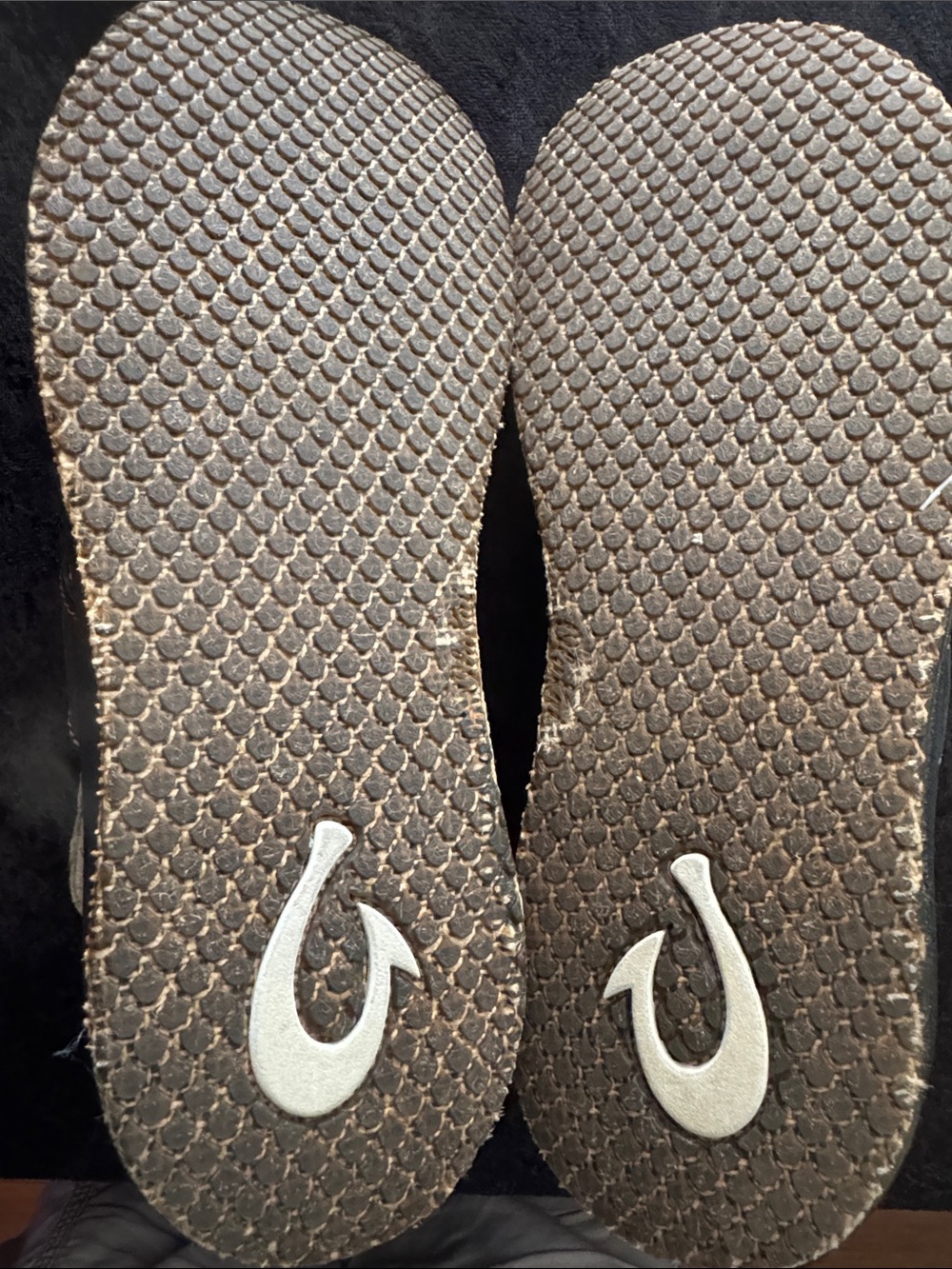 Olukai leather Flip Flop Sandal - Picture 3 of 6